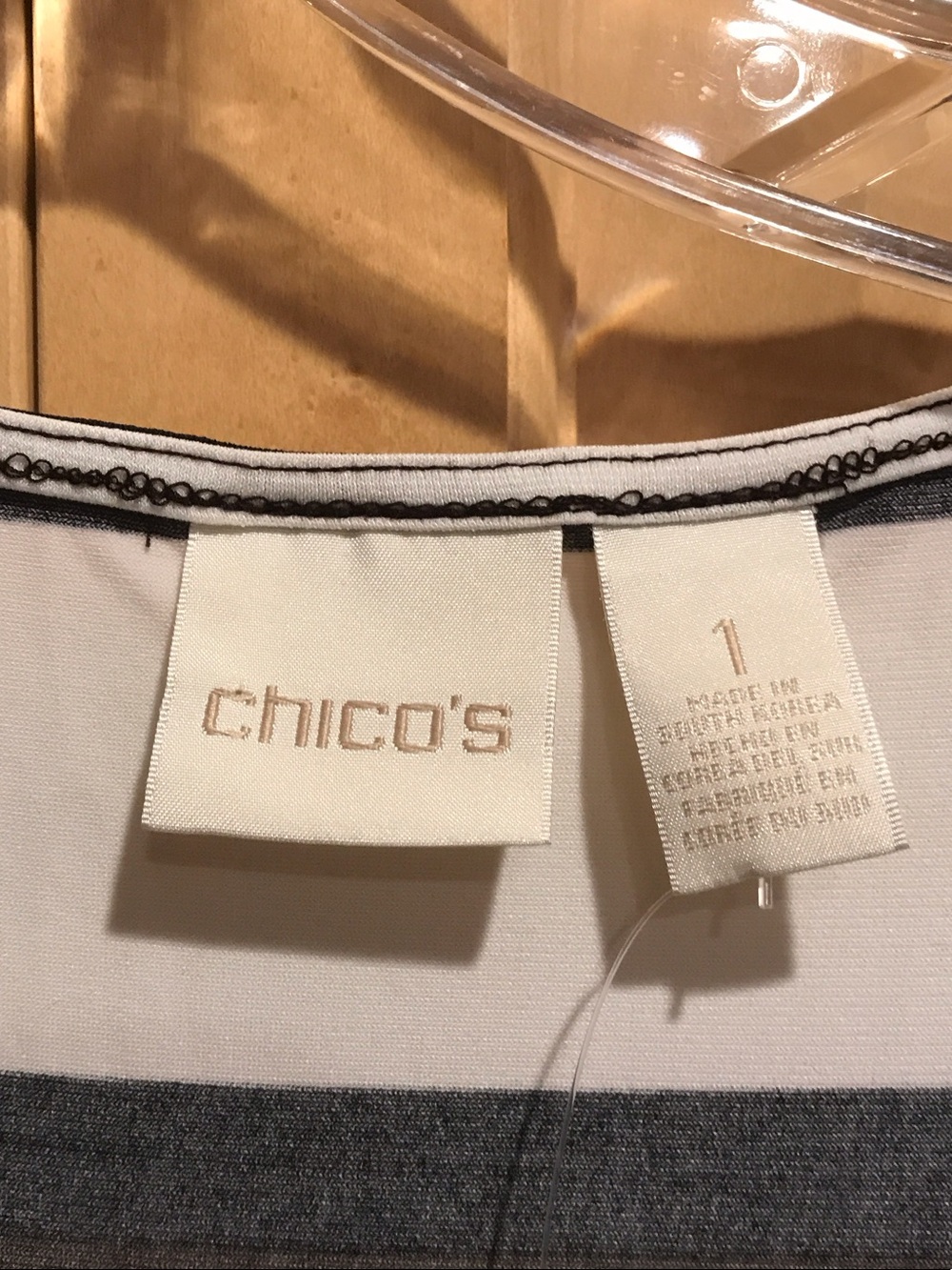 New Chico's Black, Brown, and White Chevron V-Neck Top - Picture 2 of 9